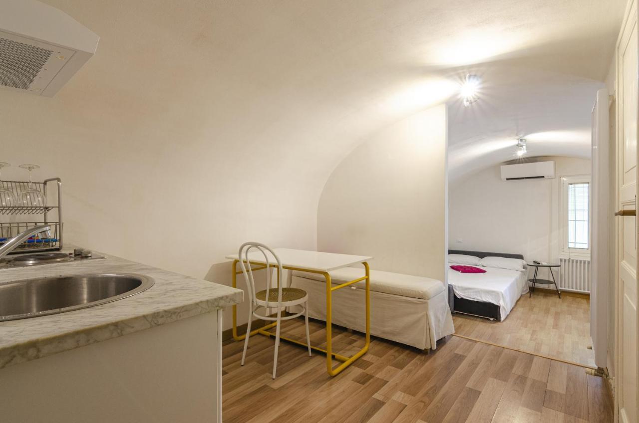 Studio Nel Cuore Della Citta' By Wonderful Italy Bologna Exterior foto